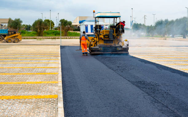 Best Driveway Paving Contractor  in Atlanta, TX